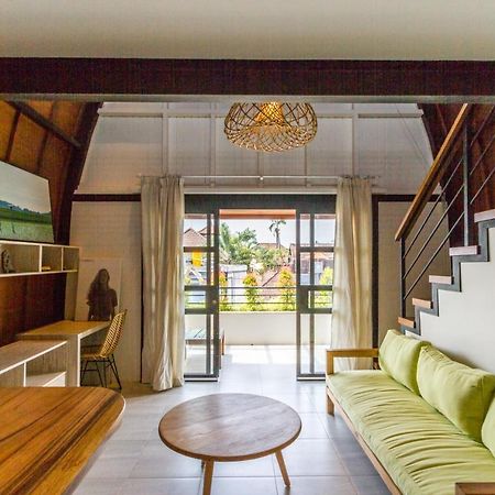 Batu Bolong Studio تْشانغو الغرفة الصورة